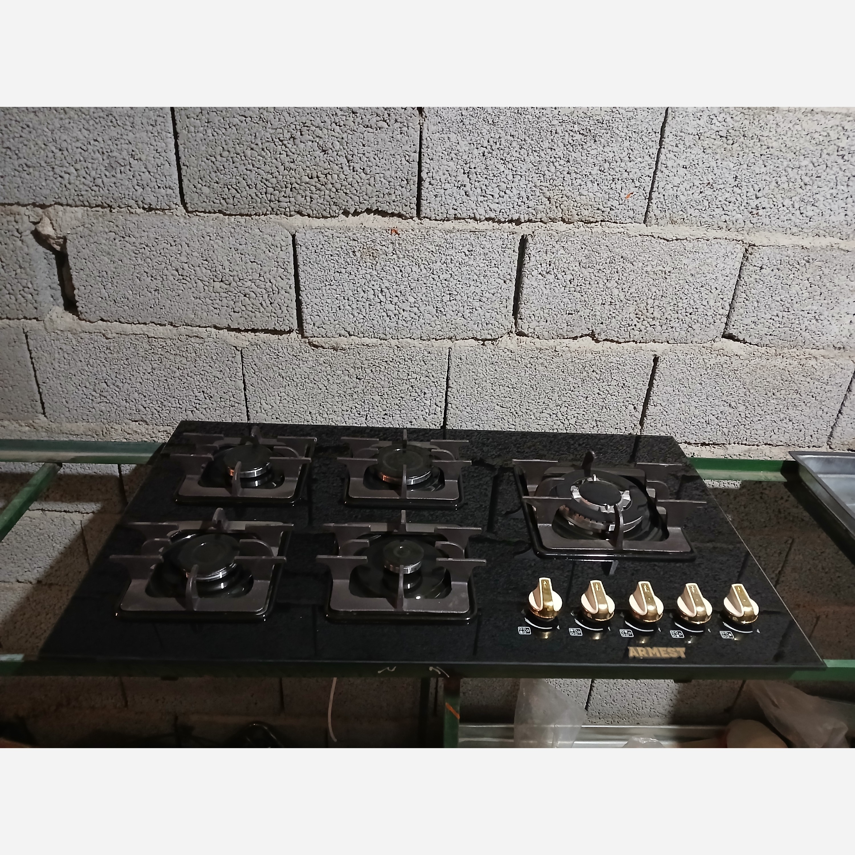 اجاق گاز صفحه ای شیشه آرمست مدل m99 پلوپز کنار (پس کرایه)