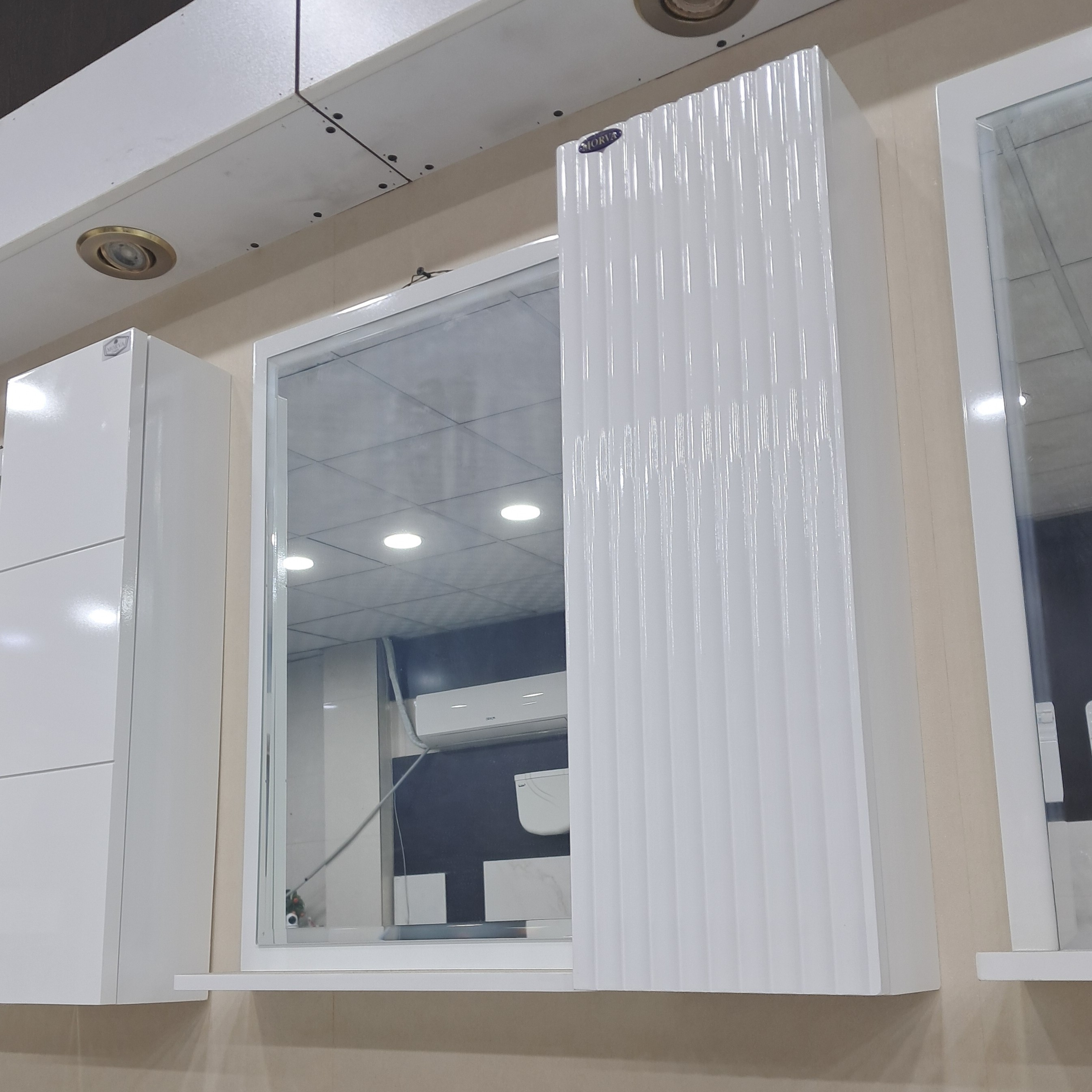 آینه و باکس PVC پارمیدا 60 مروا کابین (عرض 60 ارتفاع 60) (پس کرایه)